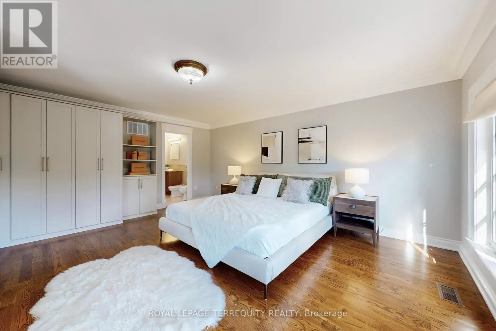 12 HIGHLAND HILL