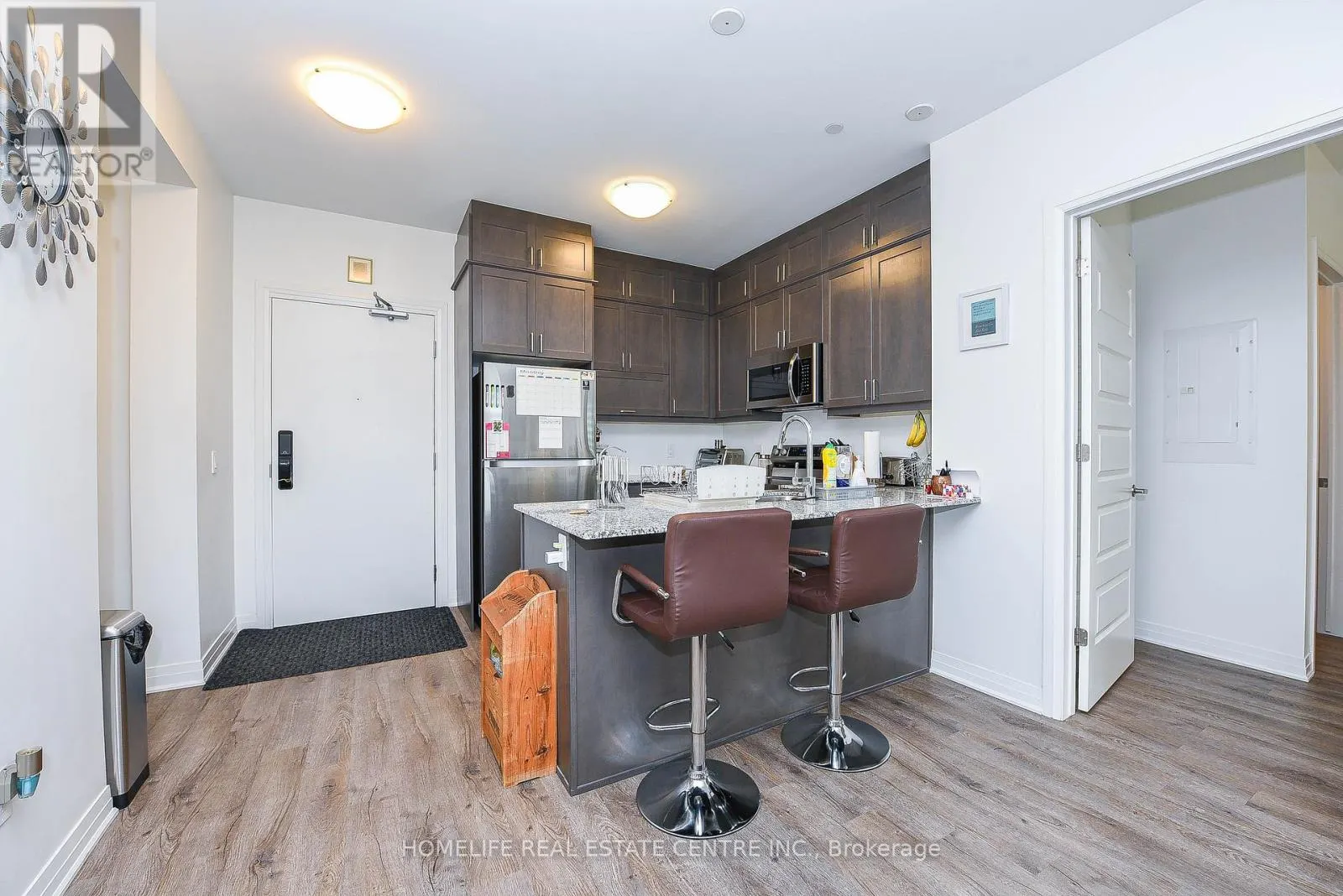 104 - 95 DUNDAS STREET