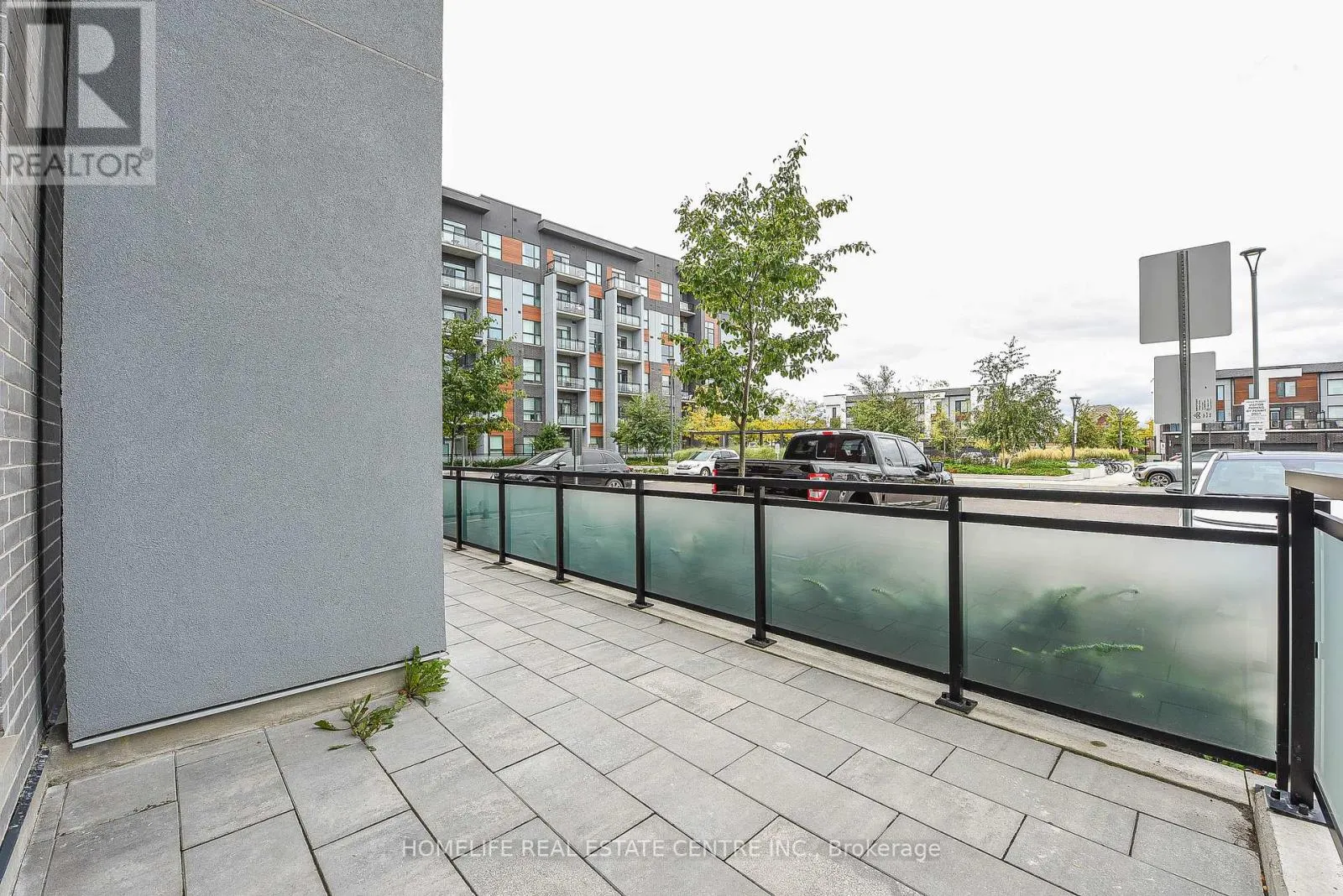 104 - 95 DUNDAS STREET