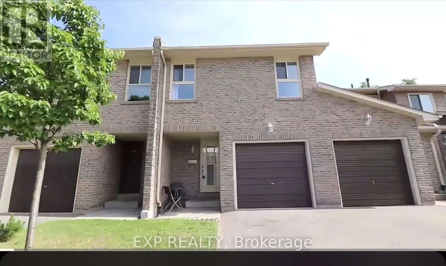13 FOSTER CRESCENT