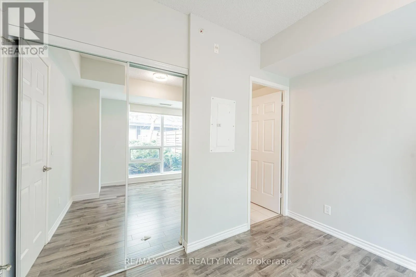 625 - 15 JAMES FINLAY WAY