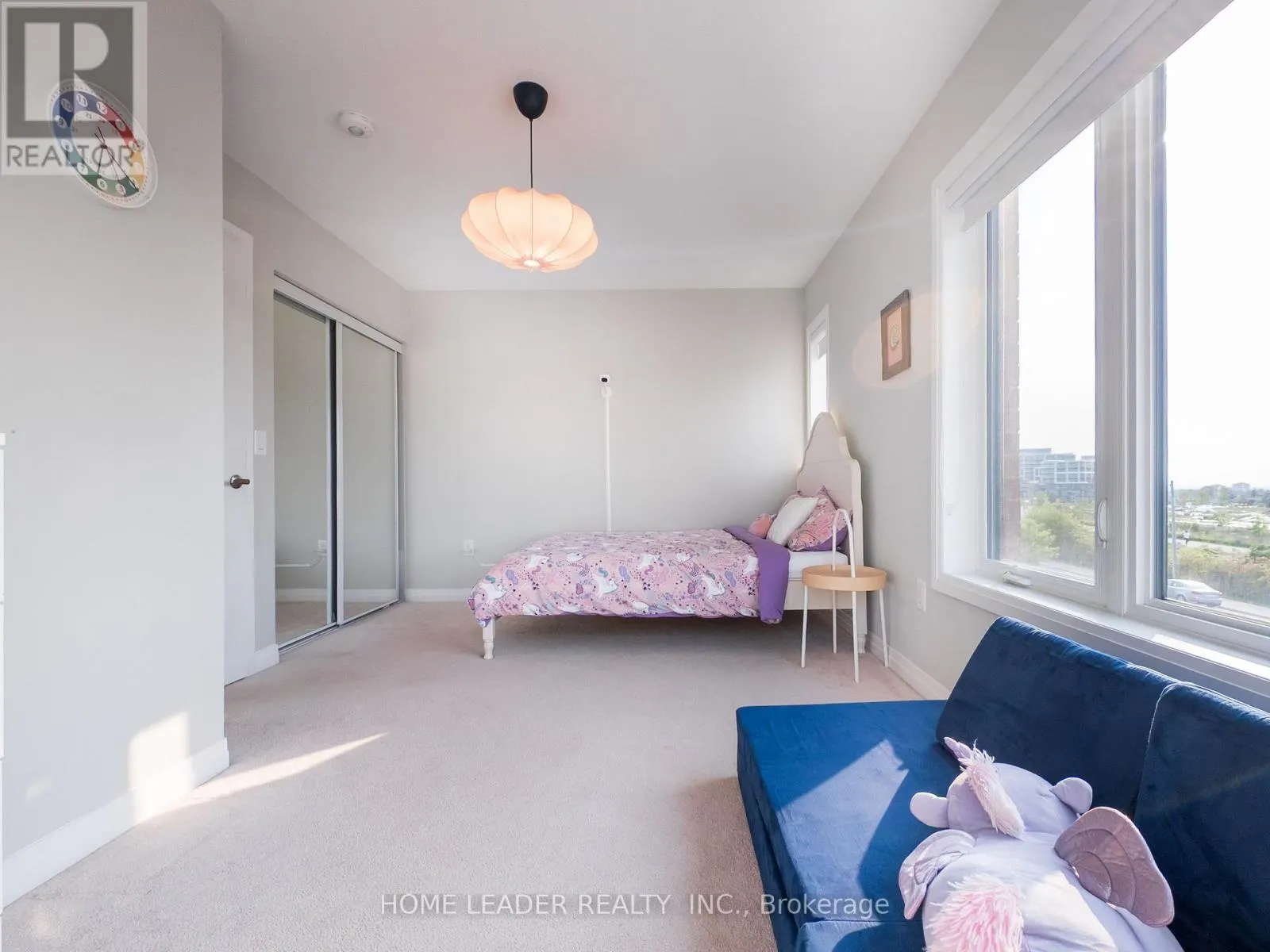 243 DOWNSVIEW PARK BOULEVARD S