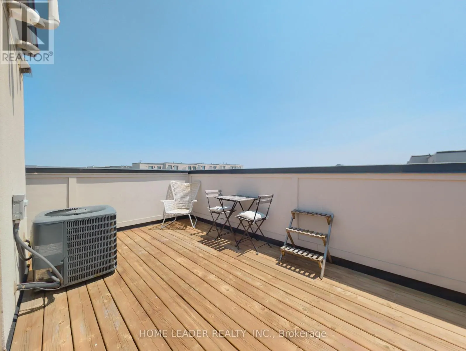 243 DOWNSVIEW PARK BOULEVARD S