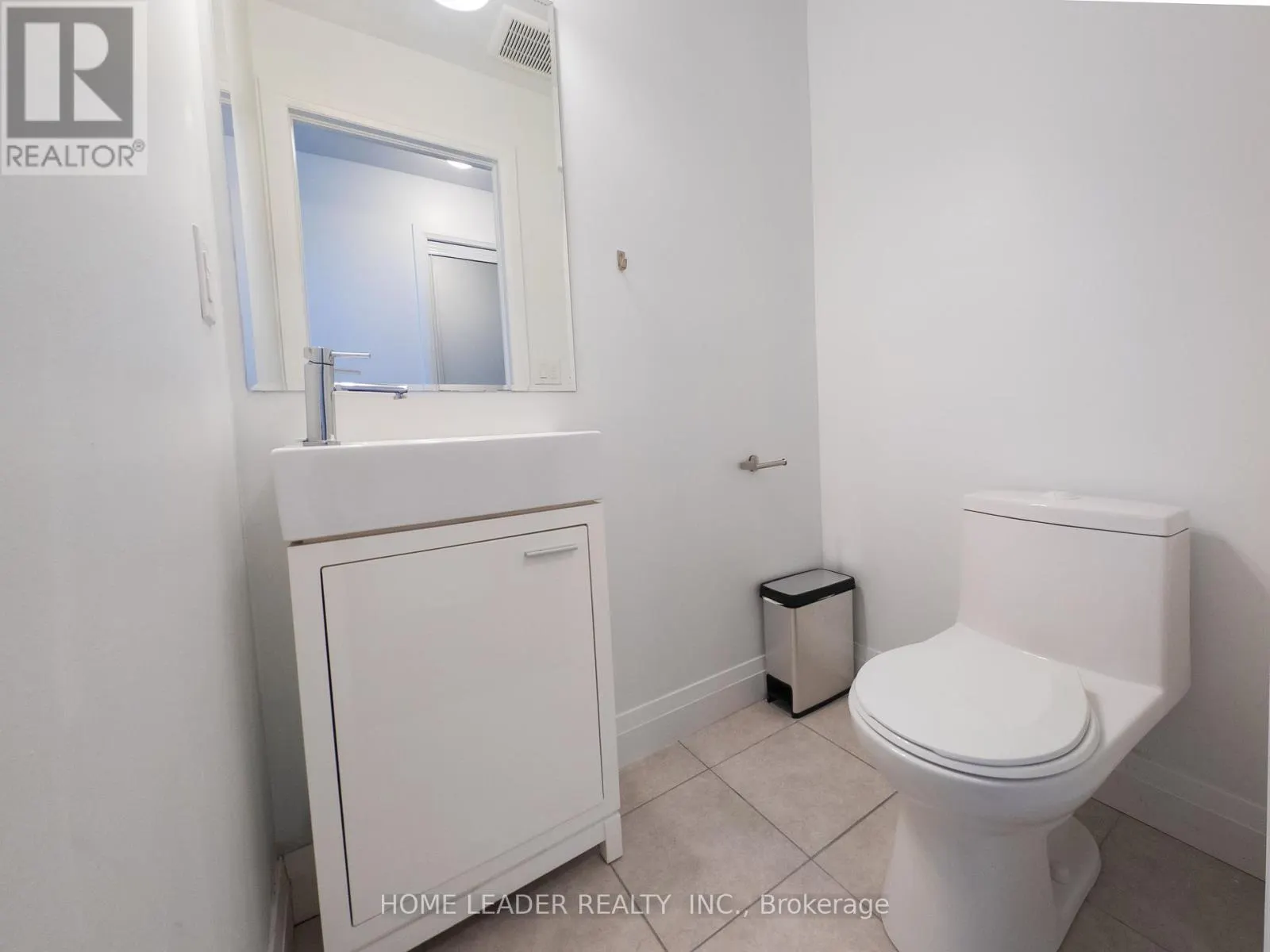 243 DOWNSVIEW PARK BOULEVARD S
