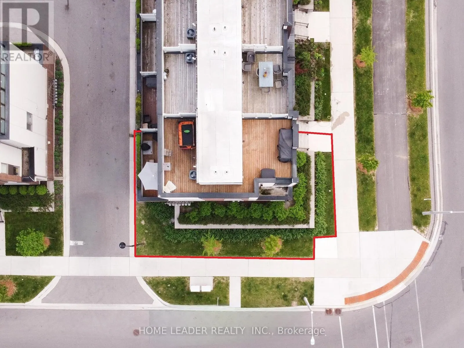 243 DOWNSVIEW PARK BOULEVARD S