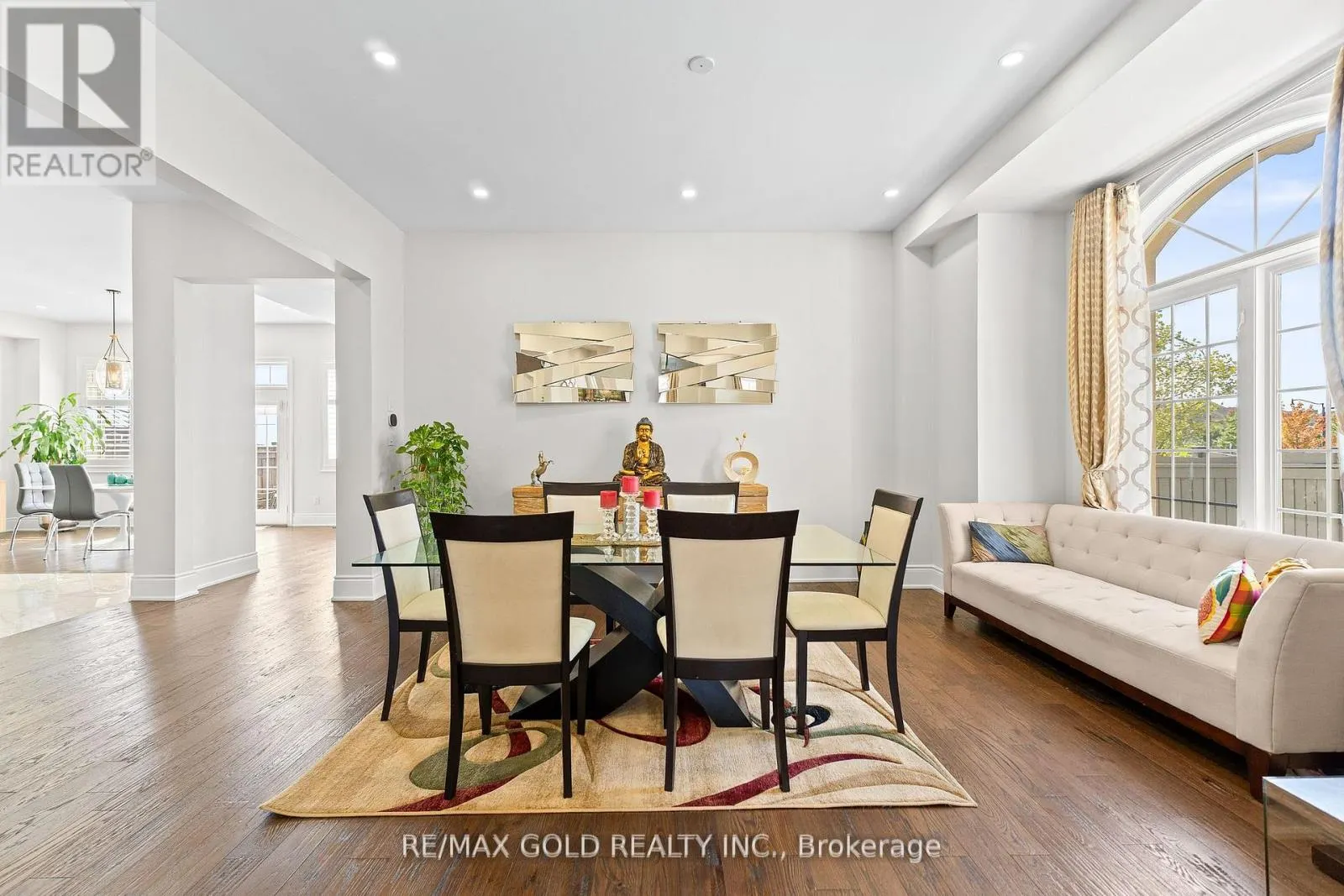 19 MARTIN BYRNE DRIVE