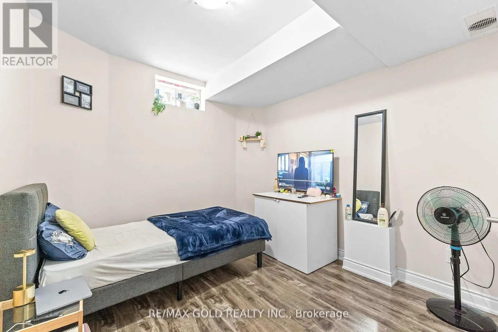 19 MARTIN BYRNE DRIVE