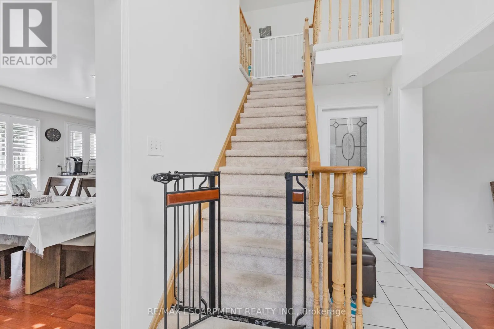 1060 FOXGLOVE PLACE