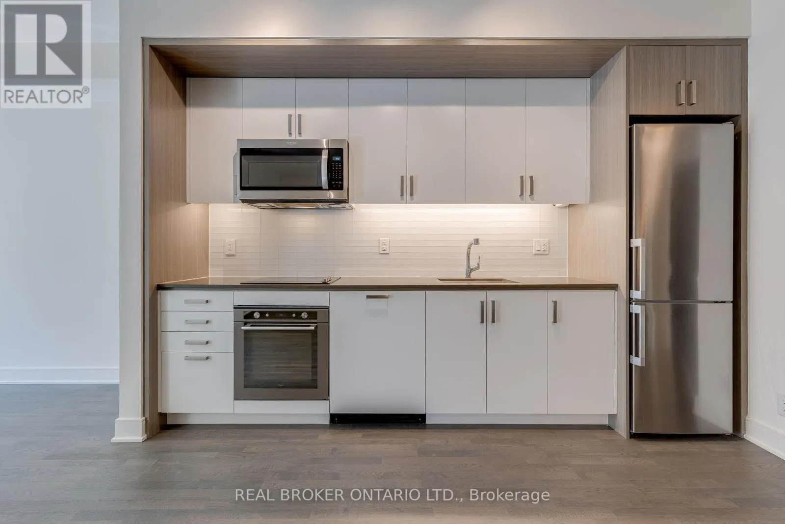 236 - 1575 LAKESHORE ROAD W