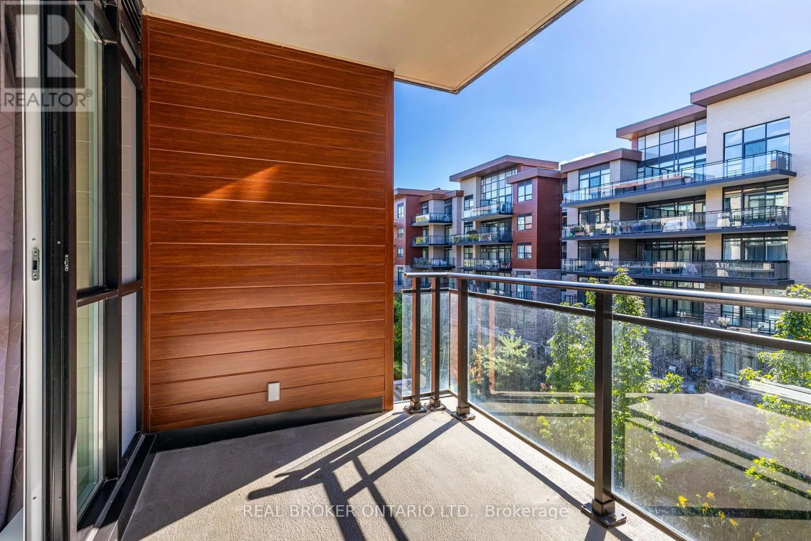 236 - 1575 LAKESHORE ROAD W