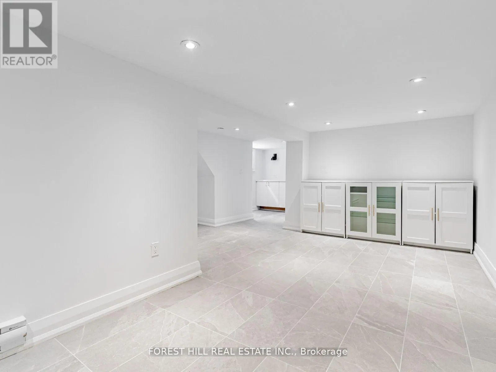 123 BOWIE AVENUE