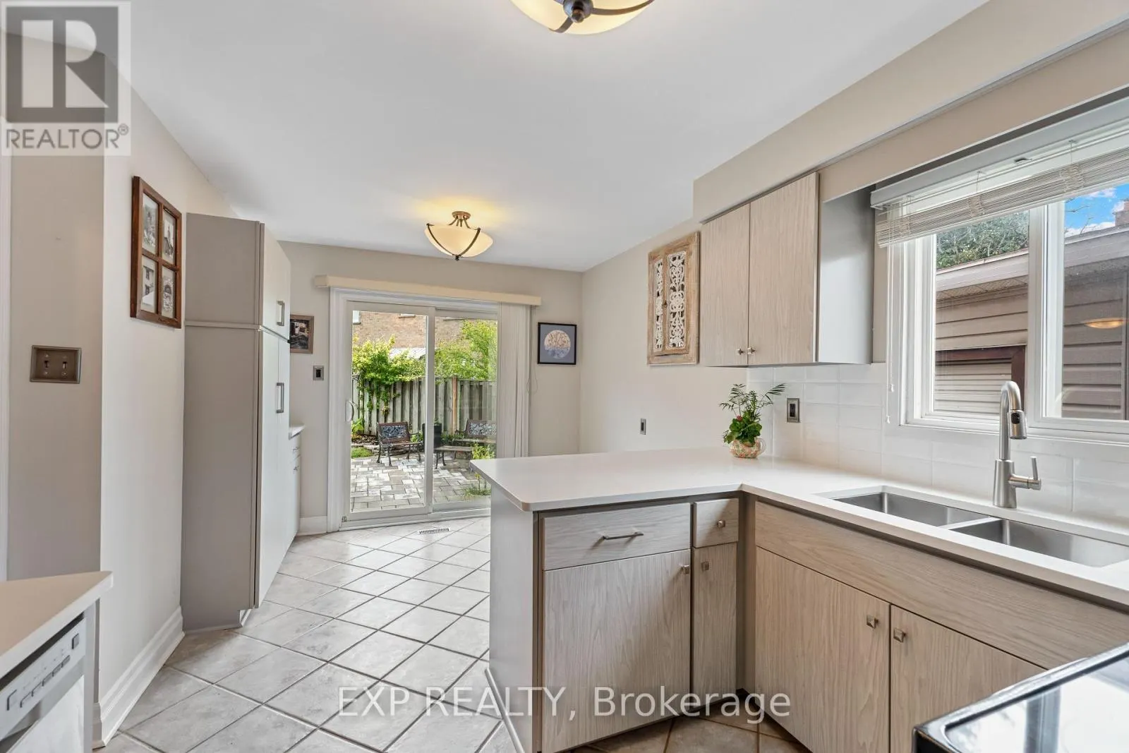 3 STILLWATER CRESCENT