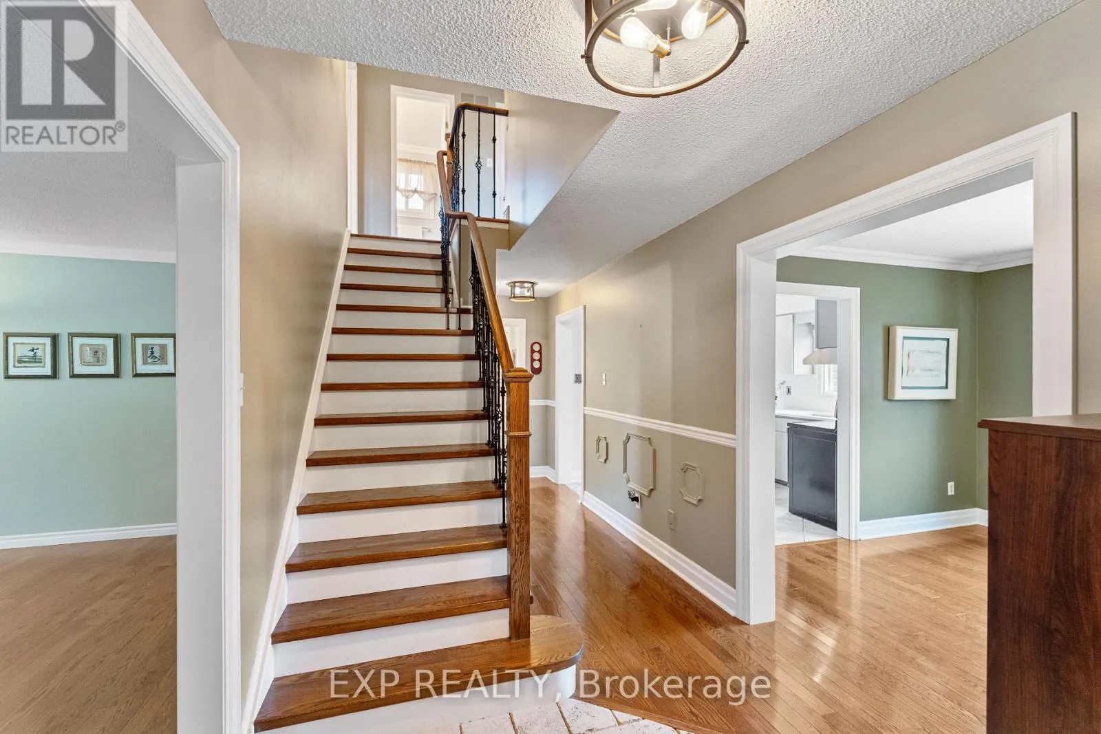 3 STILLWATER CRESCENT