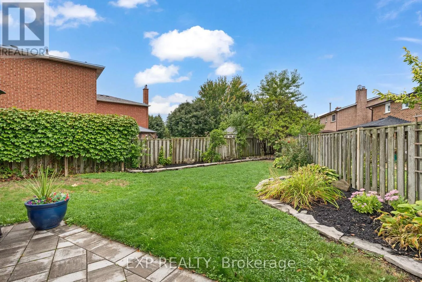 3 STILLWATER CRESCENT
