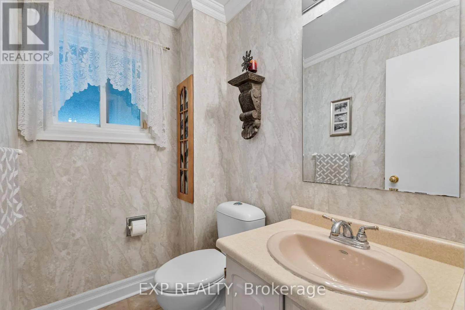 3 STILLWATER CRESCENT