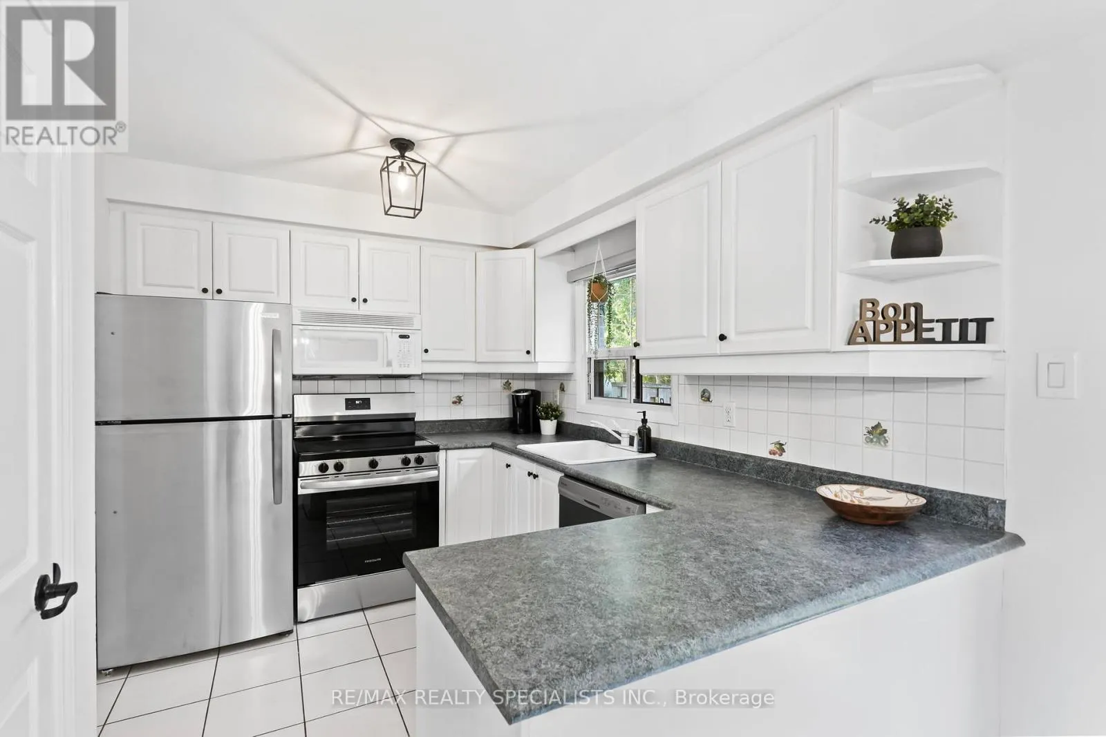 56 - 6040 MONTEVIDEO ROAD
