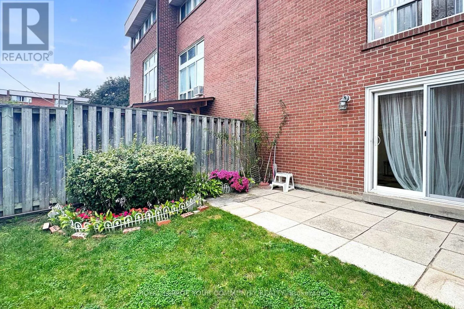 72 - 42 JOHN CABOT WAY