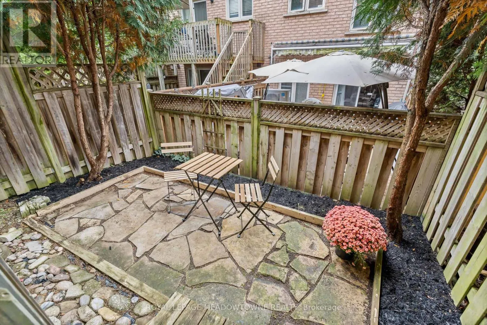 139 HARBOURVIEW CRESCENT