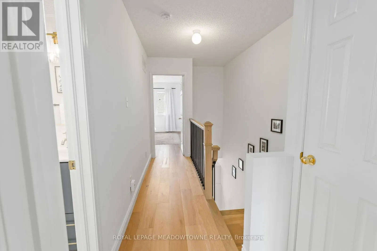 139 HARBOURVIEW CRESCENT