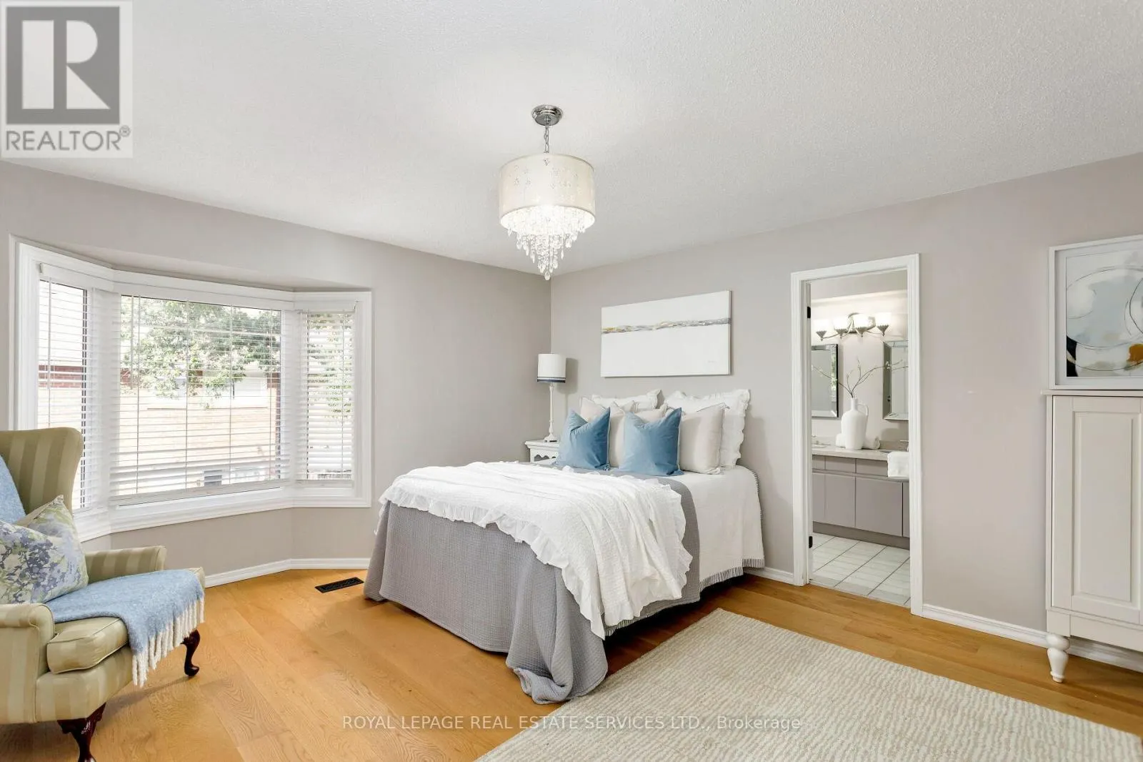 7 - 2006 GLENADA CRESCENT