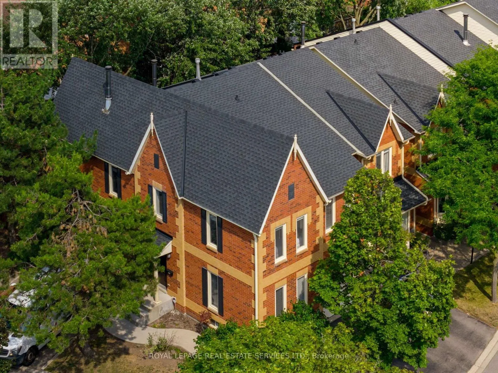 7 - 2006 GLENADA CRESCENT