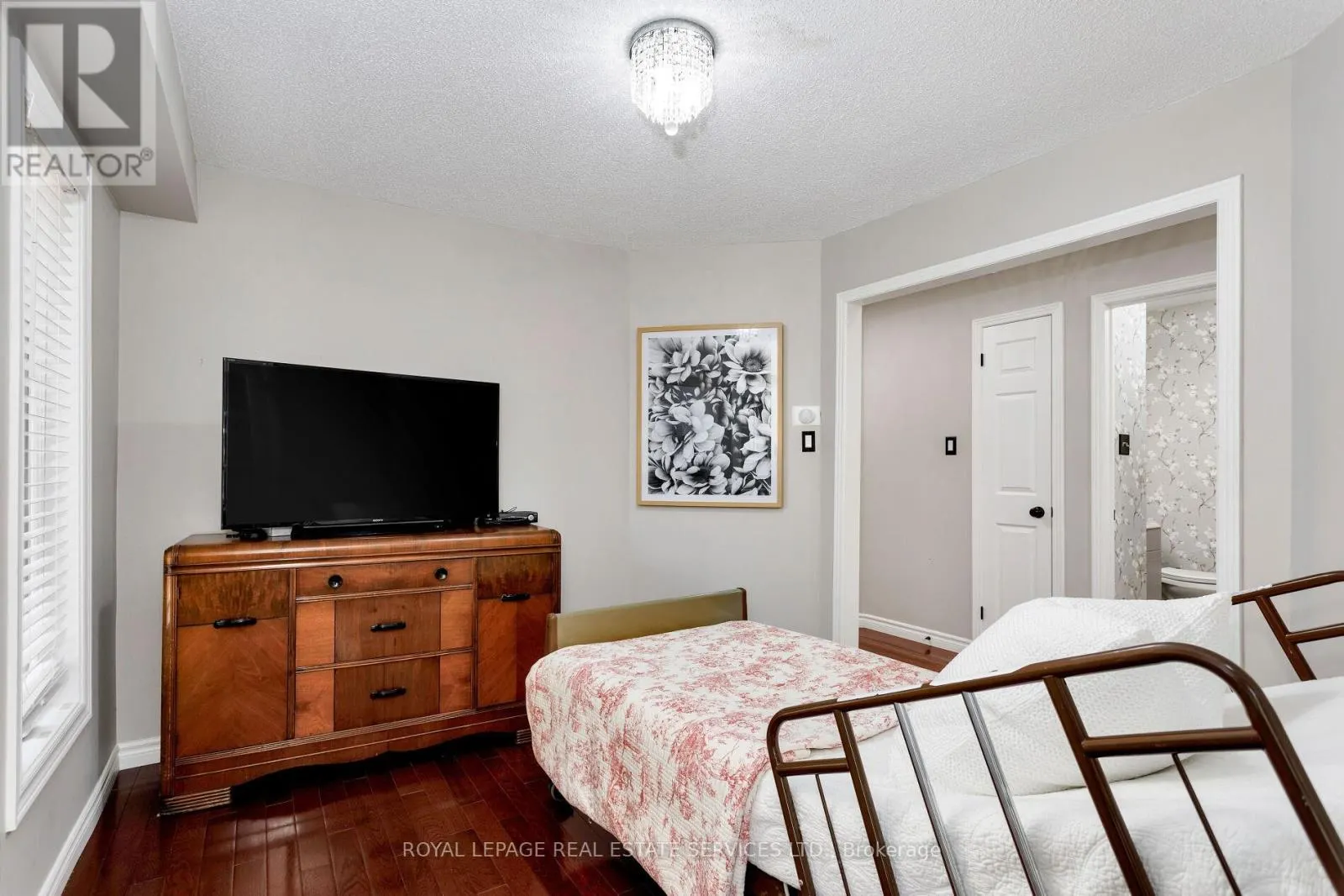 7 - 2006 GLENADA CRESCENT