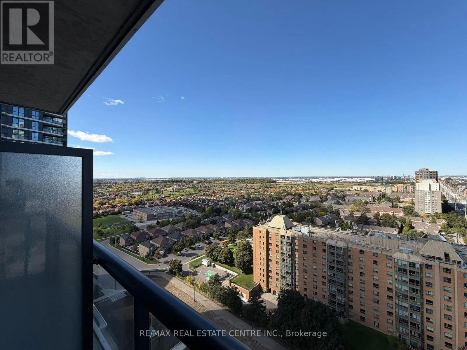 1708 - 15 WATERGARDEN DRIVE