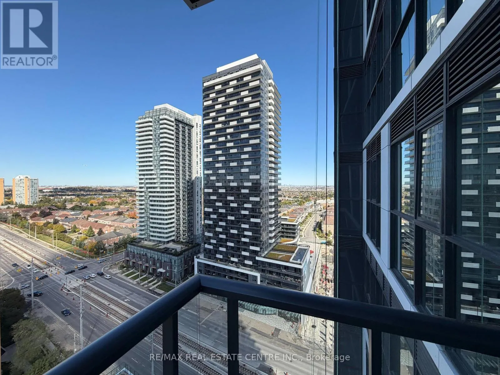 1708 - 15 WATERGARDEN DRIVE