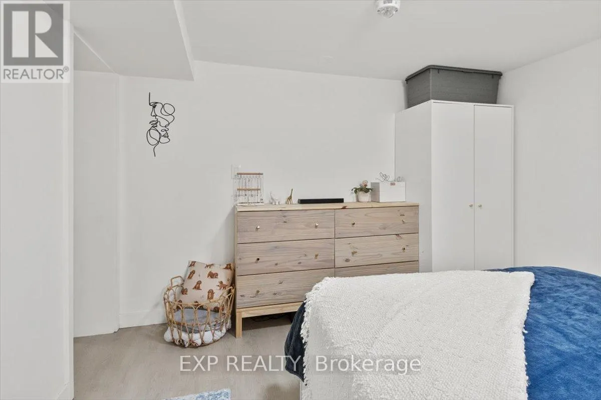 LOWER - 667 WICKENS AVENUE, #Lower