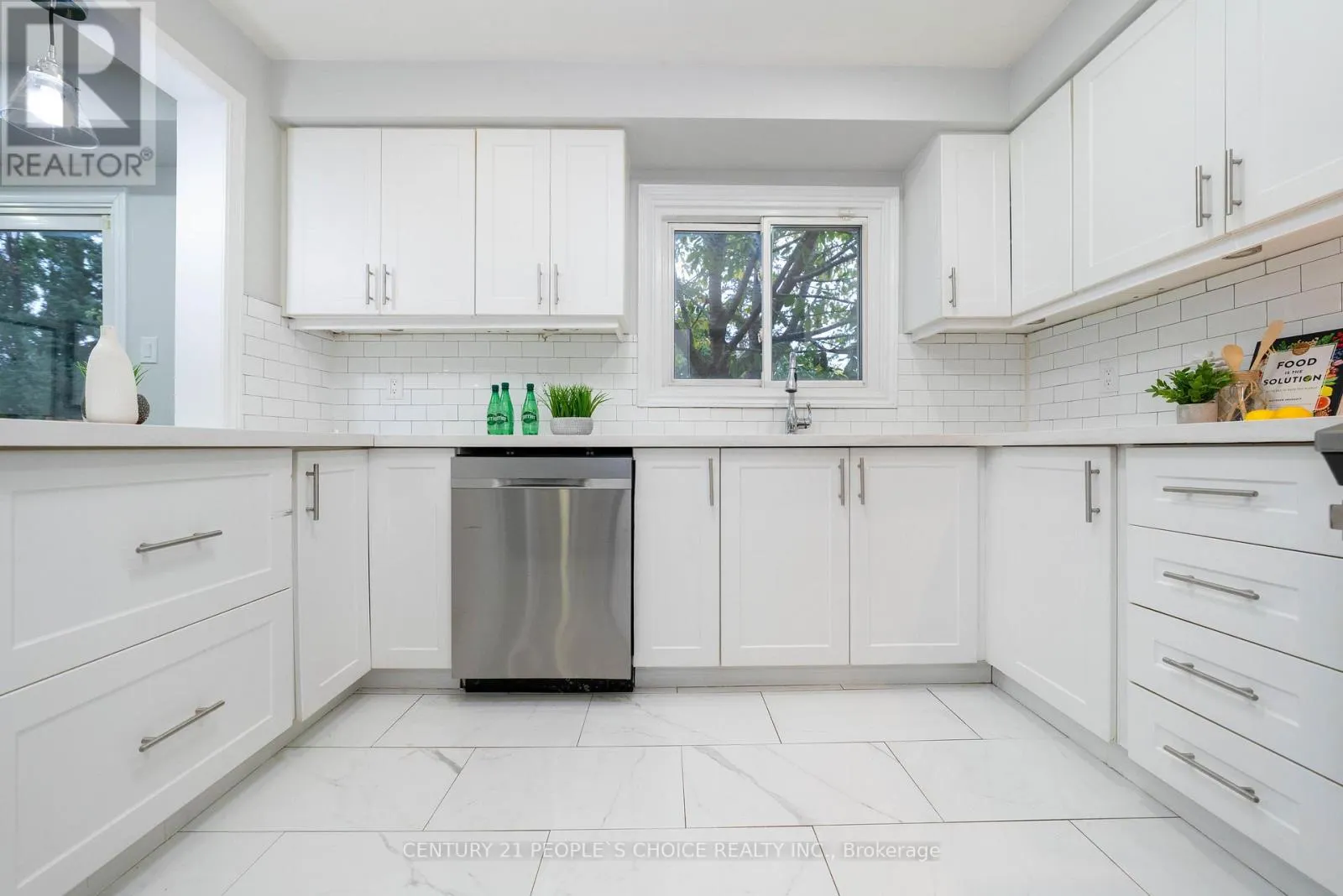 3242 CAMBOURNE CRESCENT