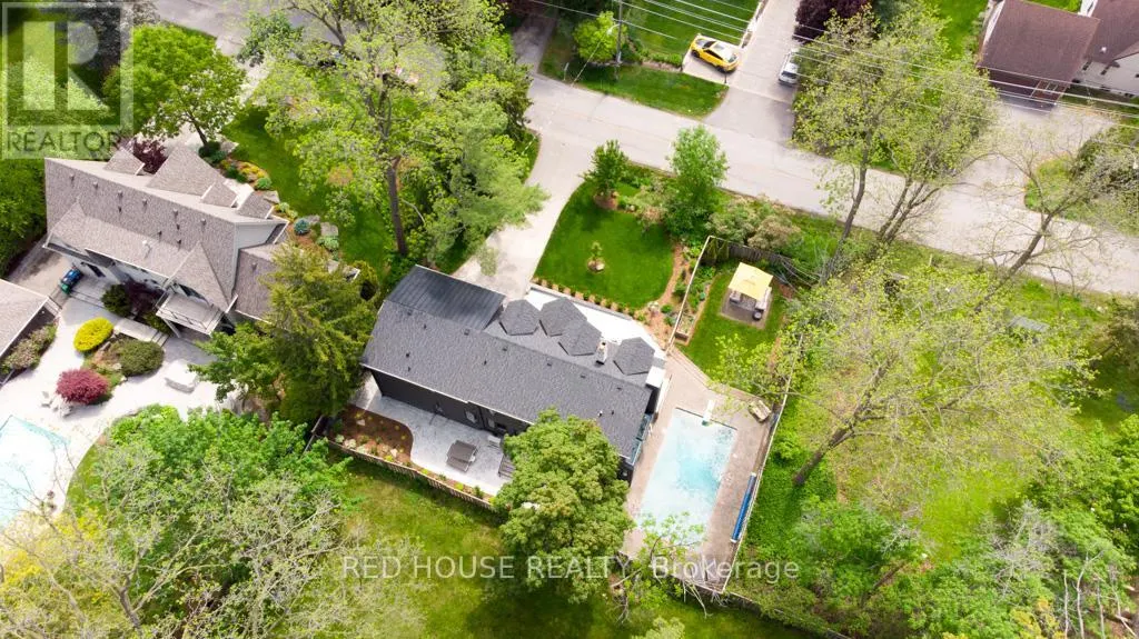 29 PINEWOOD TRAIL