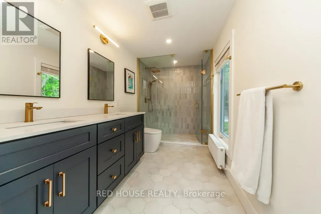 29 PINEWOOD TRAIL