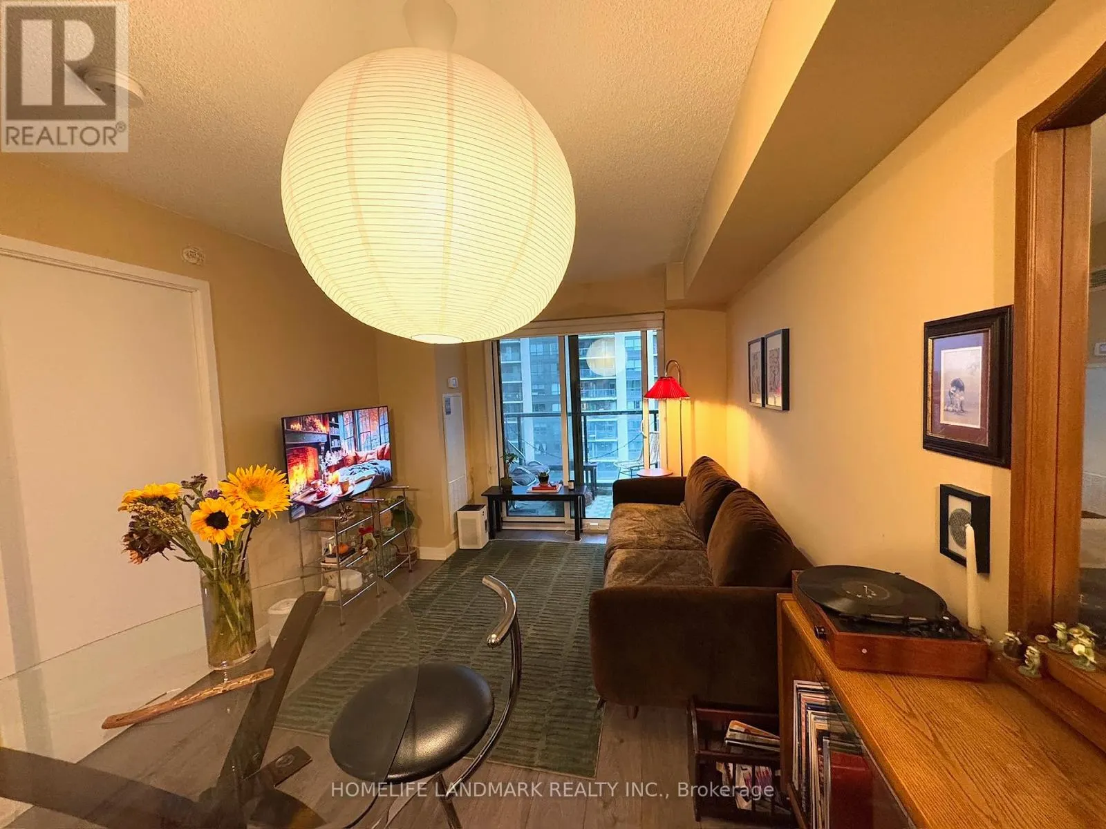 1908 - 1410 DUPONT STREET