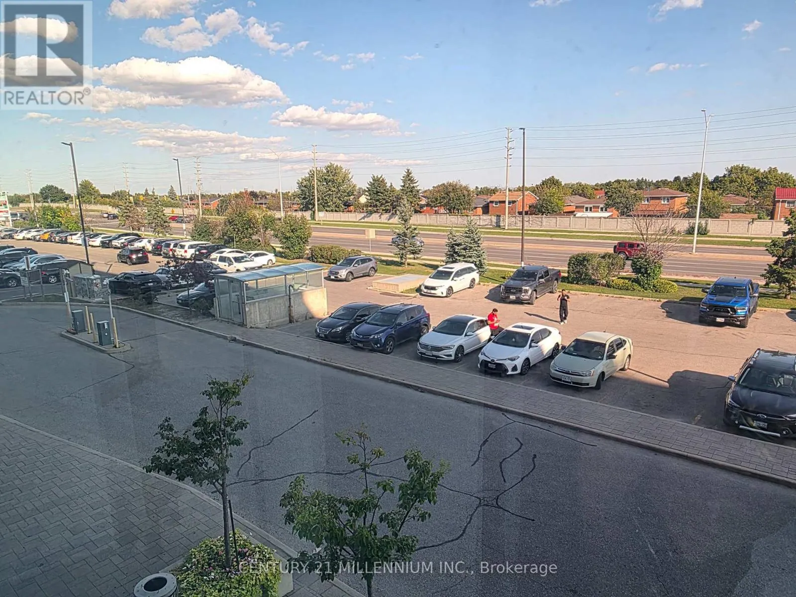 212 - 2250 BOVAIRD DRIVE E