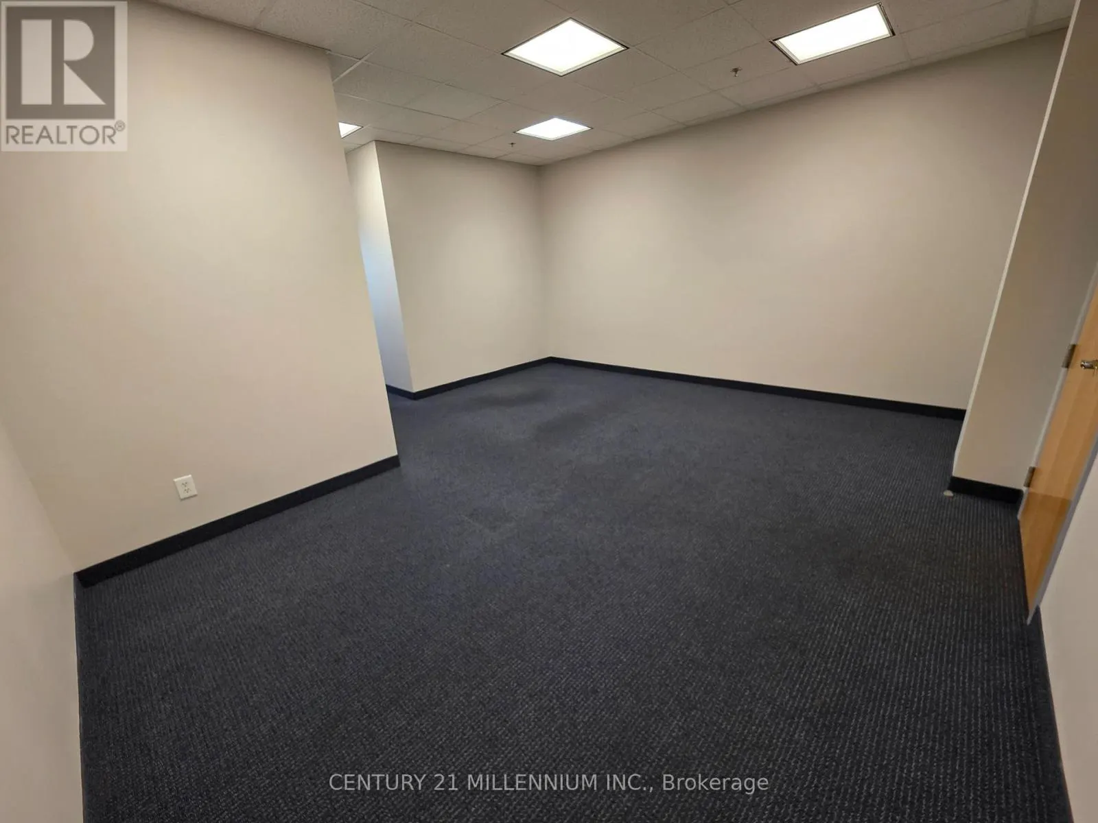212 - 2250 BOVAIRD DRIVE E