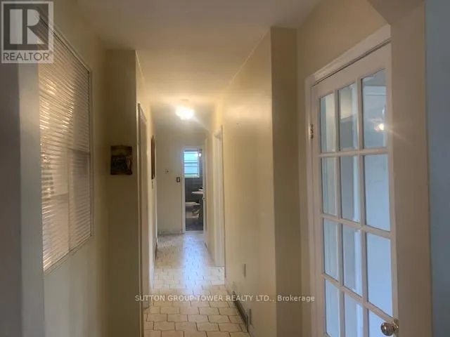 121 DENBIGH CRESCENT