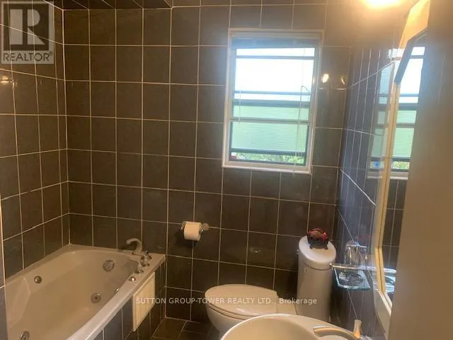 121 DENBIGH CRESCENT