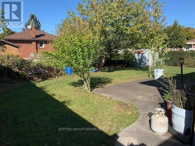 121 DENBIGH CRESCENT