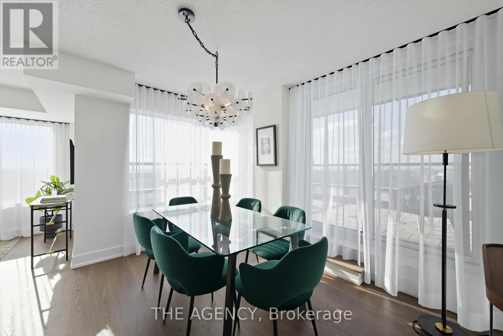 2104 - 10 EVA ROAD