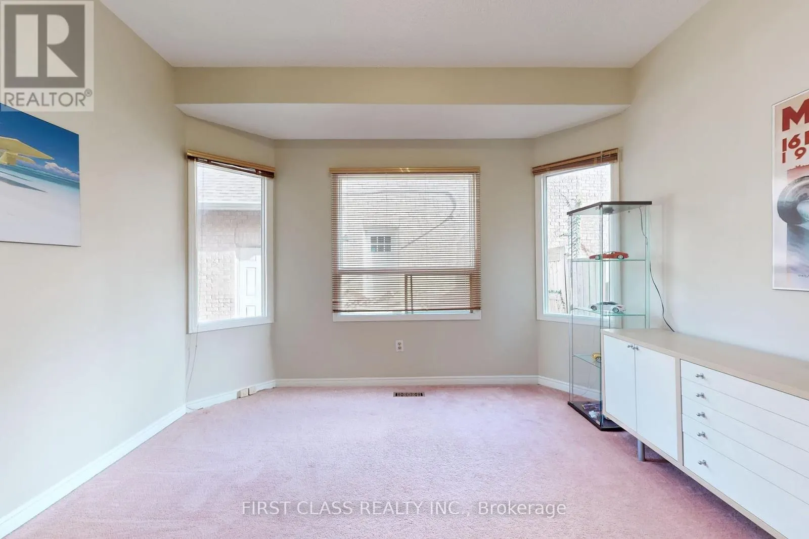 7 KENPARK AVENUE