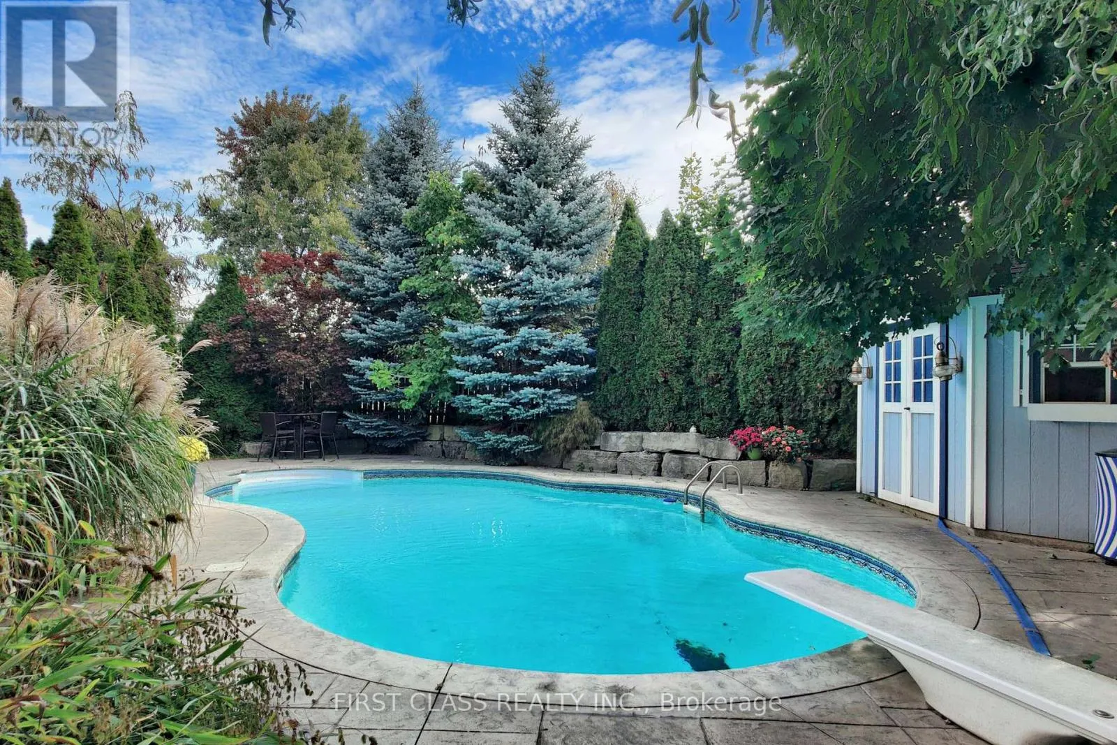 7 KENPARK AVENUE