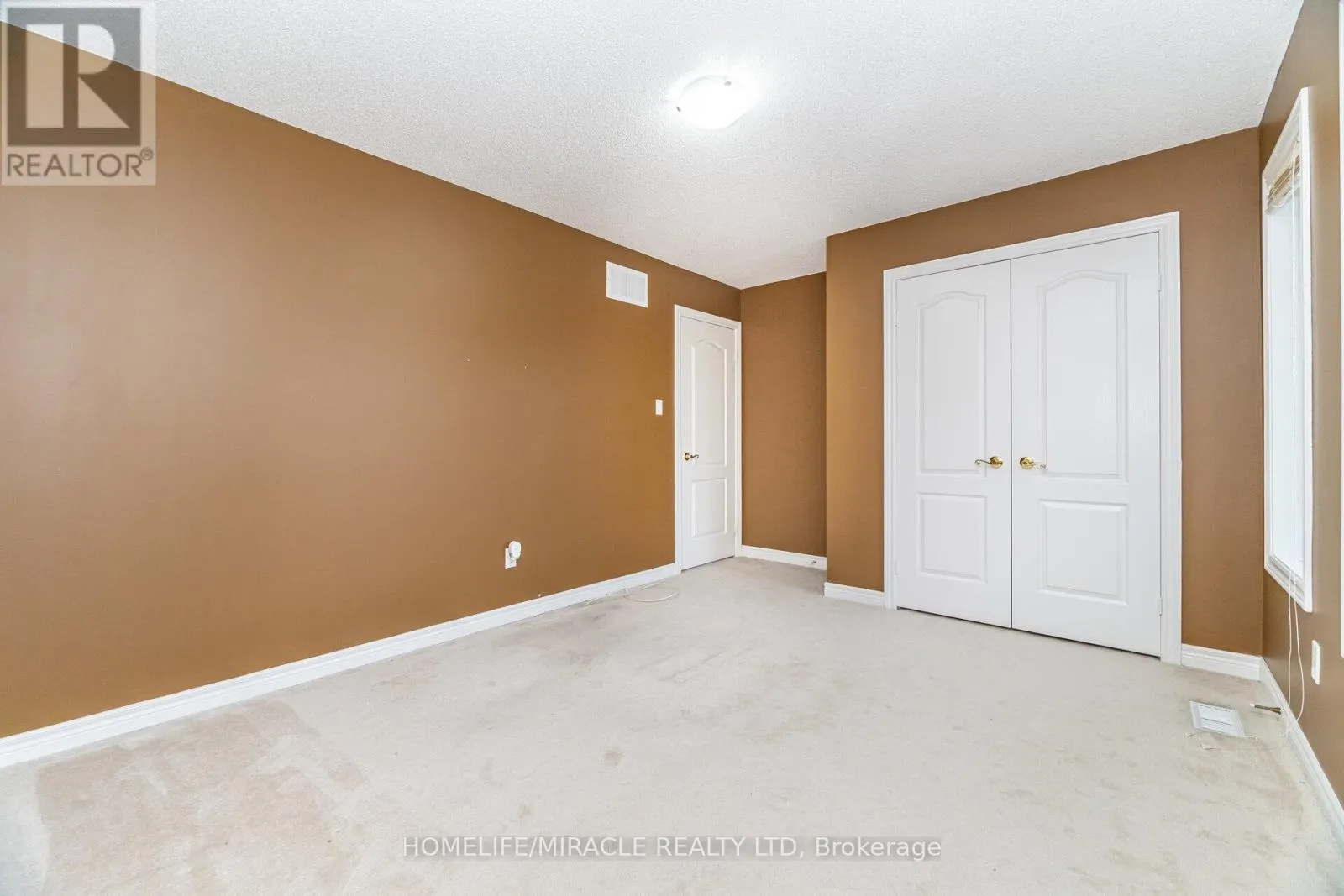7064 WALWORTH COURT
