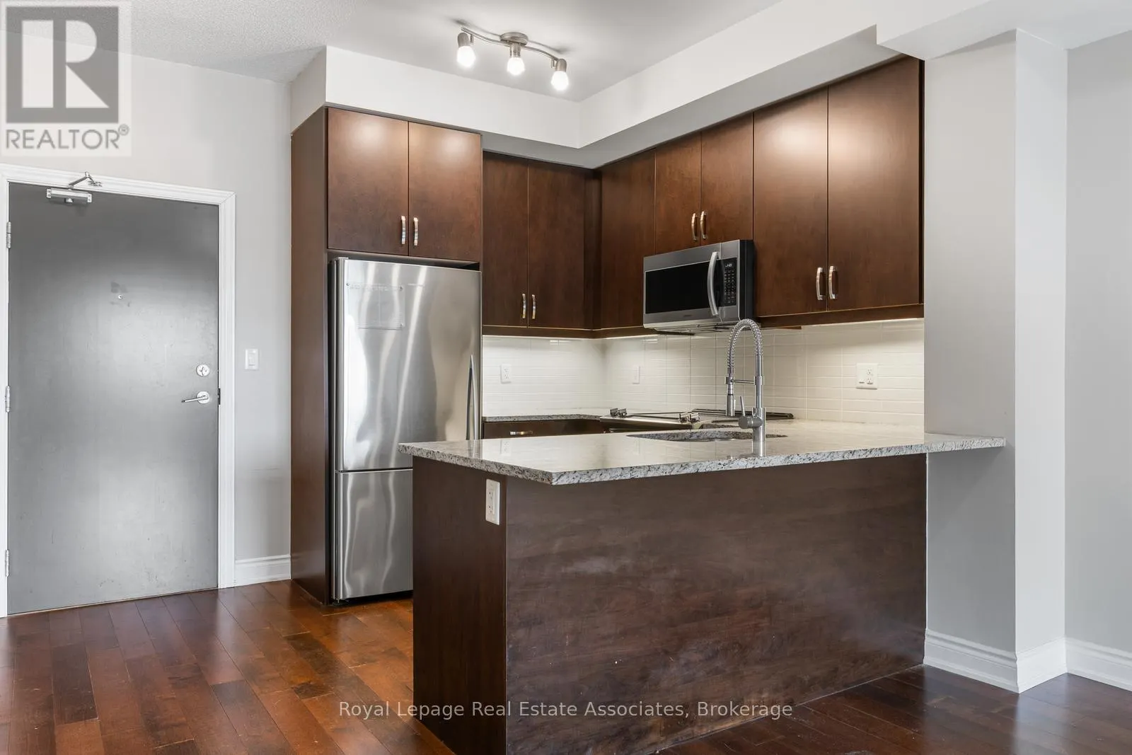 333 - 3170 ERIN MILLS PARKWAY