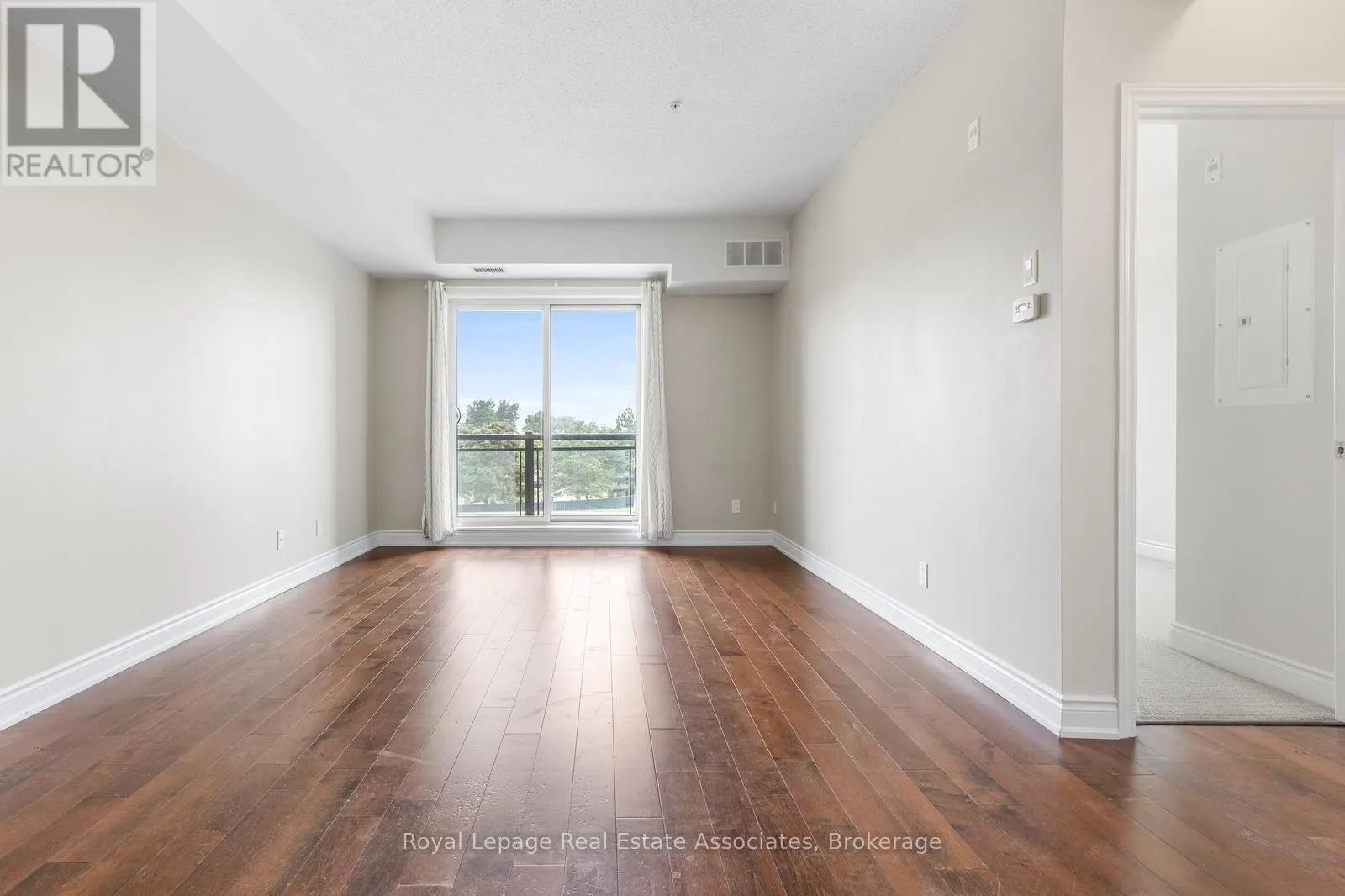 333 - 3170 ERIN MILLS PARKWAY