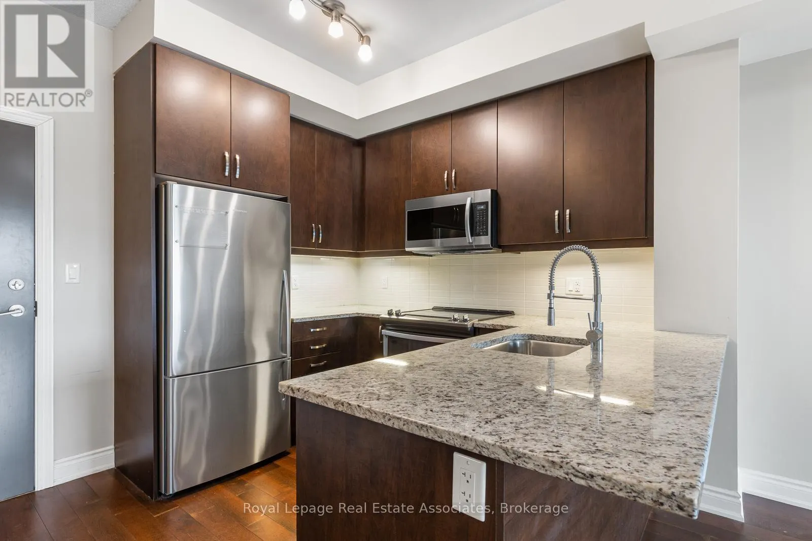 333 - 3170 ERIN MILLS PARKWAY