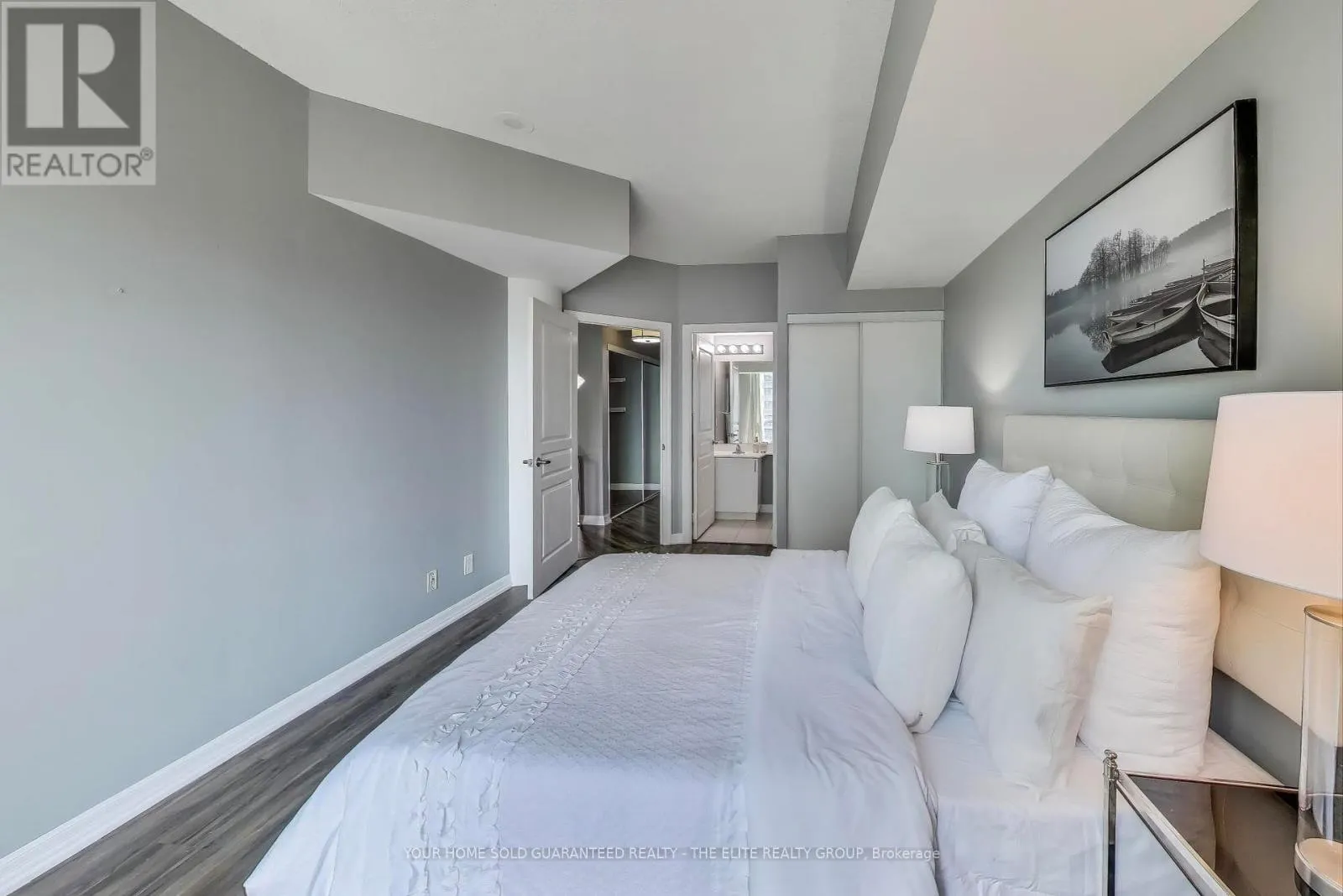 1107 - 220 BURNHAMTHORPE ROAD W