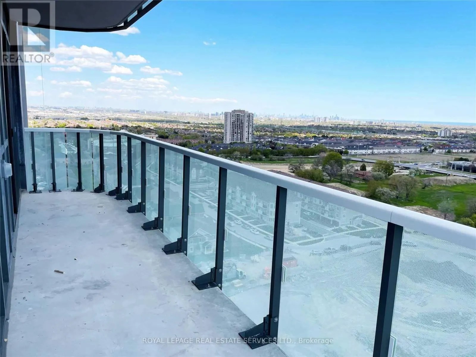 1909 - 8 NAHANI WAY