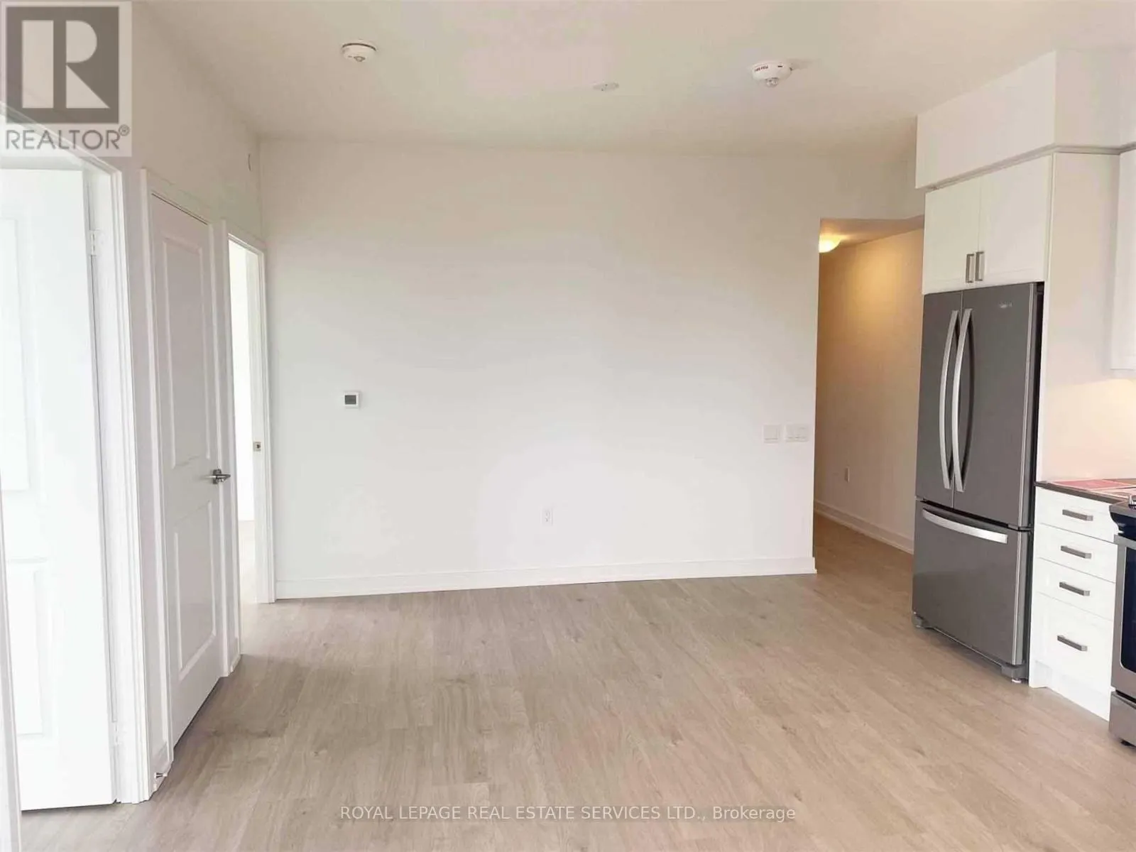 1909 - 8 NAHANI WAY