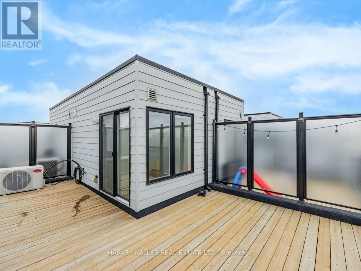 11 - 2255 MCNAB LANE