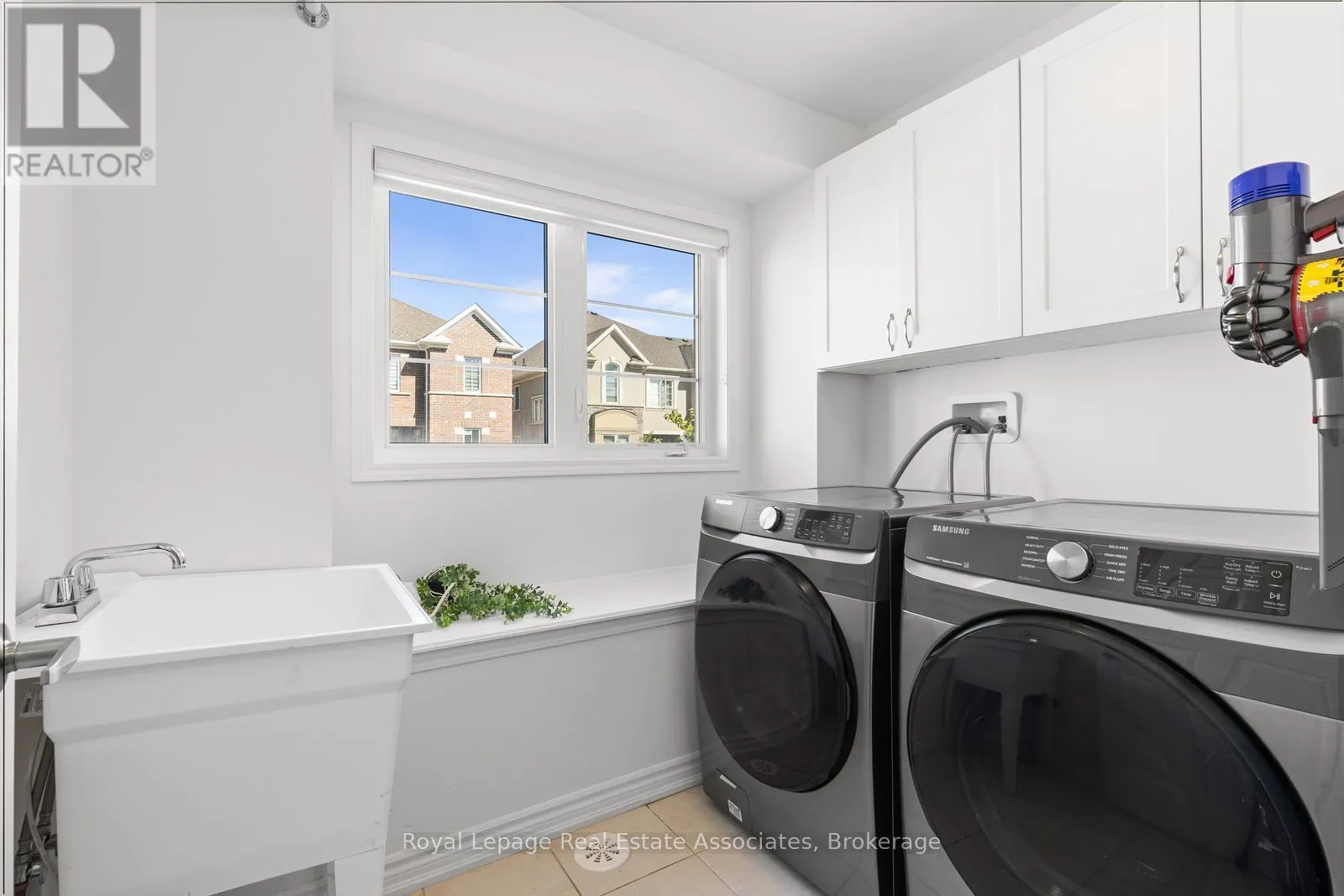 1266 HOP PLACE